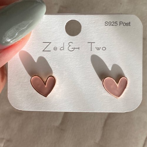 گوشواره مینیمال قلب گلبهی میخ نقره