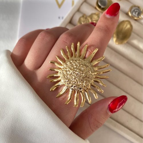 انگشتر طلایی خورشید ورشو