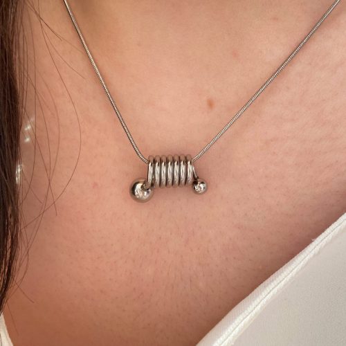 گردنبند دو گوی پیج خورده نقره ای استیل