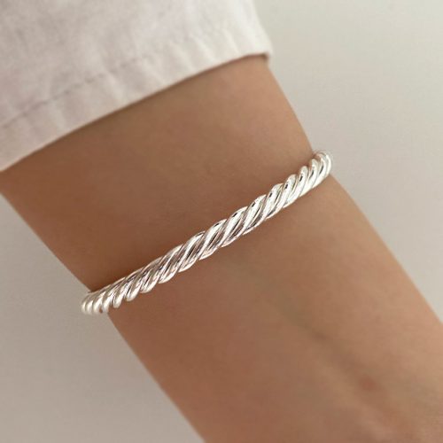 دستبند پیچ پیچی آب نقره