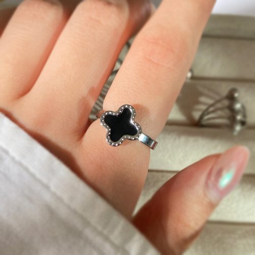 انگشتر شبدر مشکی استیل براق نماد شانس