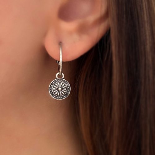 گوشواره طرح دایره و گل ورشو