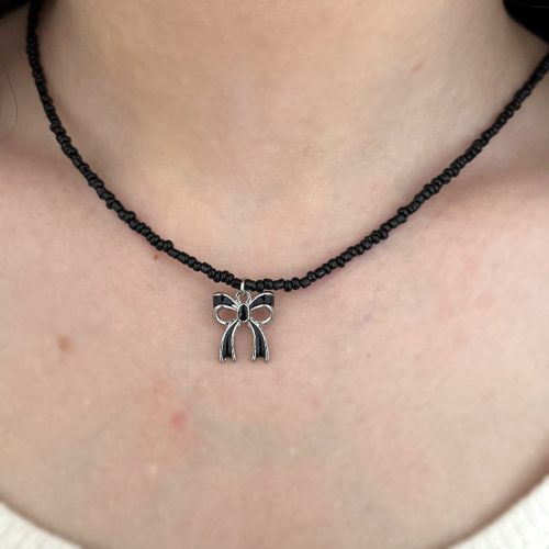 گردنبند منجوقی پاپیون مشکی