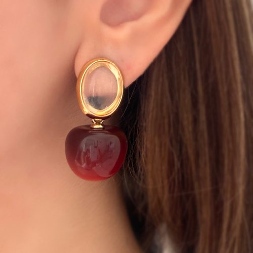 گوشواره آلبالویی قرمز و قاب طلایی