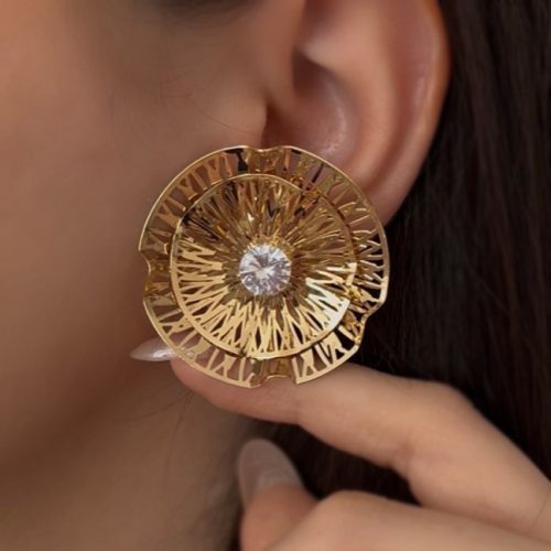 گوشواره ی طرح گل دایره ای طلایی