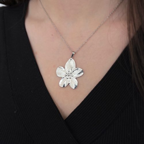 گردنبند گل نقره ای استیل مینیمال