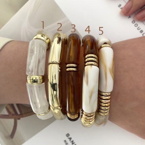 دستبند های رزینی در رنگ های سفید و قهوه ای و طلایی