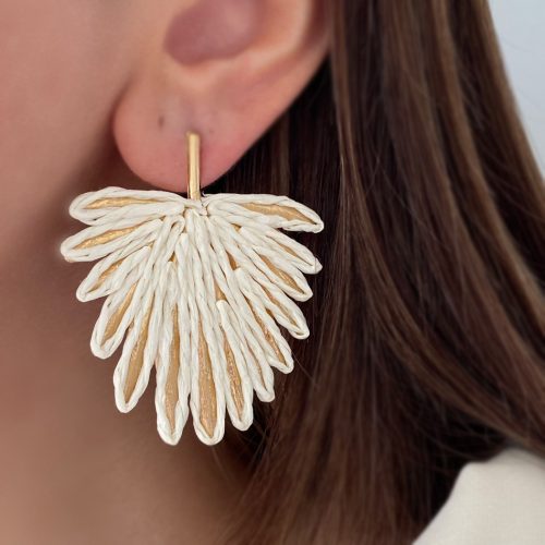 گوشواره حصیری سفید و طلایی