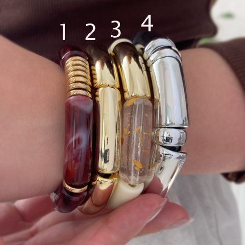 دستبند های رزینی در چهار طرح با رنگ های طلایی و قهوه ای و نقره ای