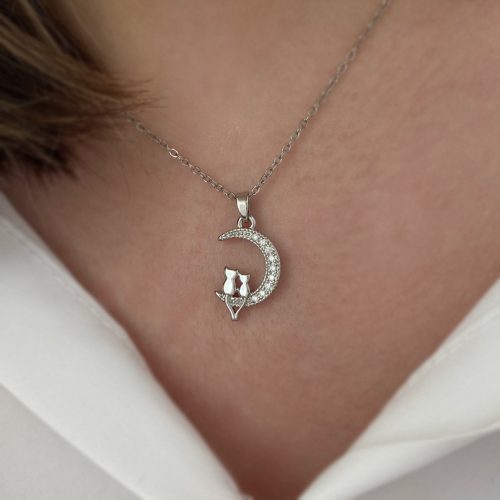 گردنبند ماه‌ پیشی نقره ای نگینی