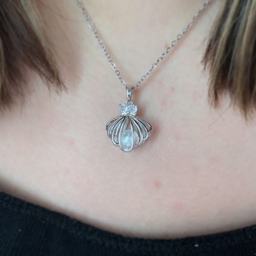 گردنبند صدف و مروارید نقره ای نگینی استیل