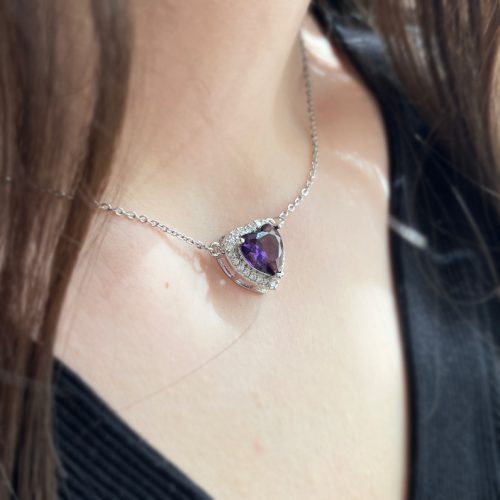 گردنبند قلب نگینی بنفش با کادر ریز نگین