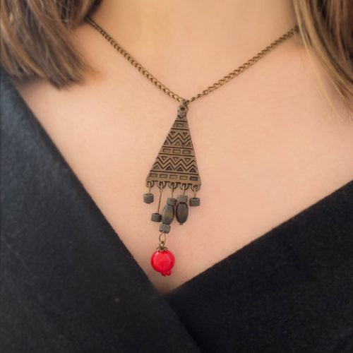 گردنبند یلدایی مثلثی طرح کتیبه ی مسی با انار