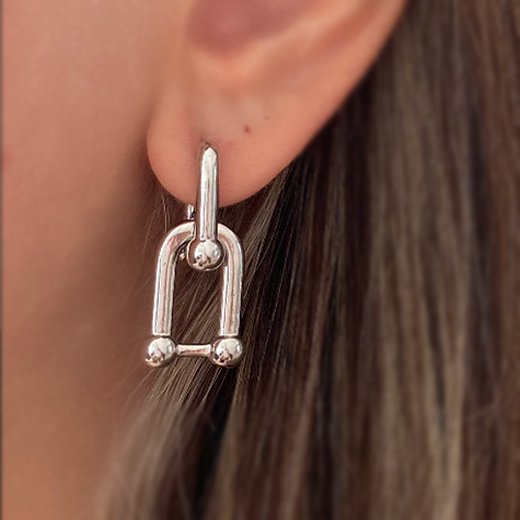 گوشواره طرح یو خمیده نقره ای