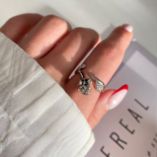 انگشتر گل رز نقره ای نگینی ظریف