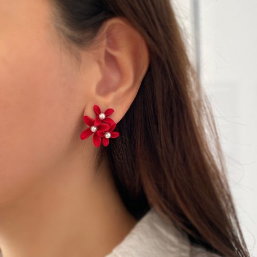 گوشواره گل های قرمز ظریف با مروارید